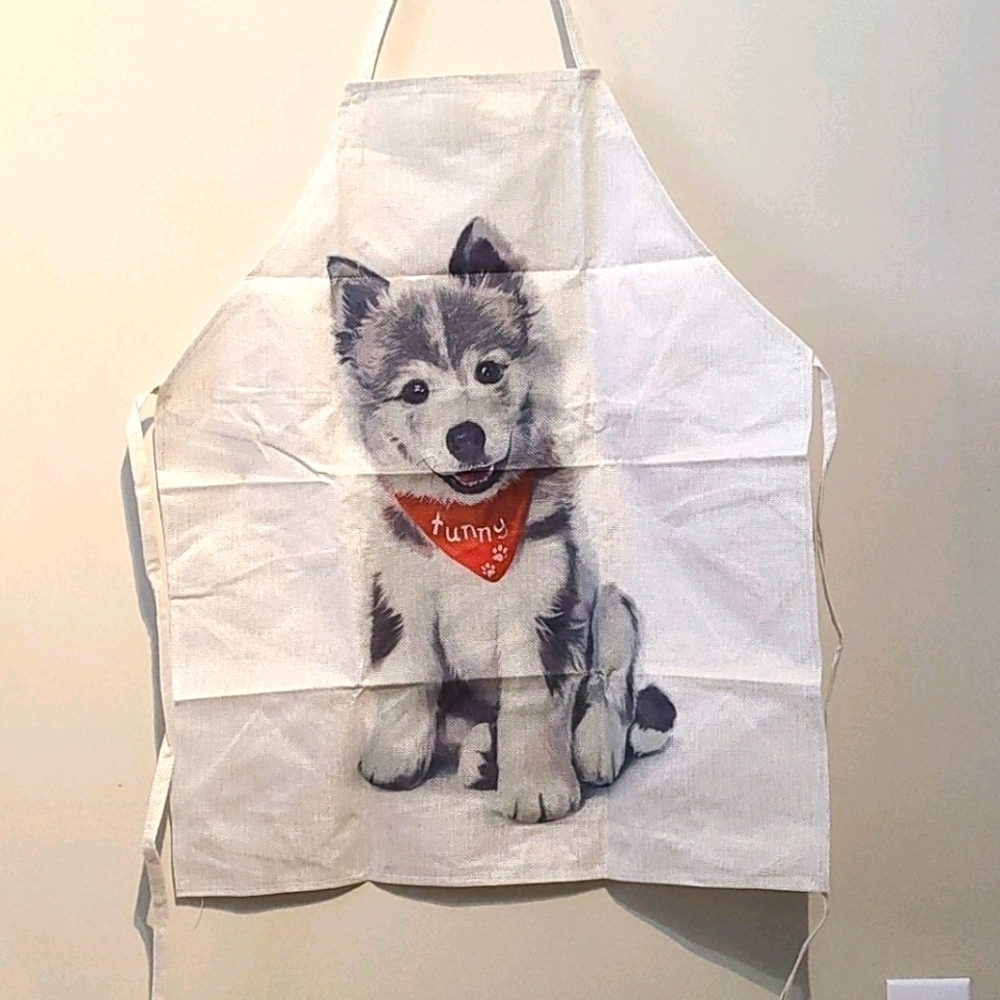 NWOT APRONS DOG AND CAT Design